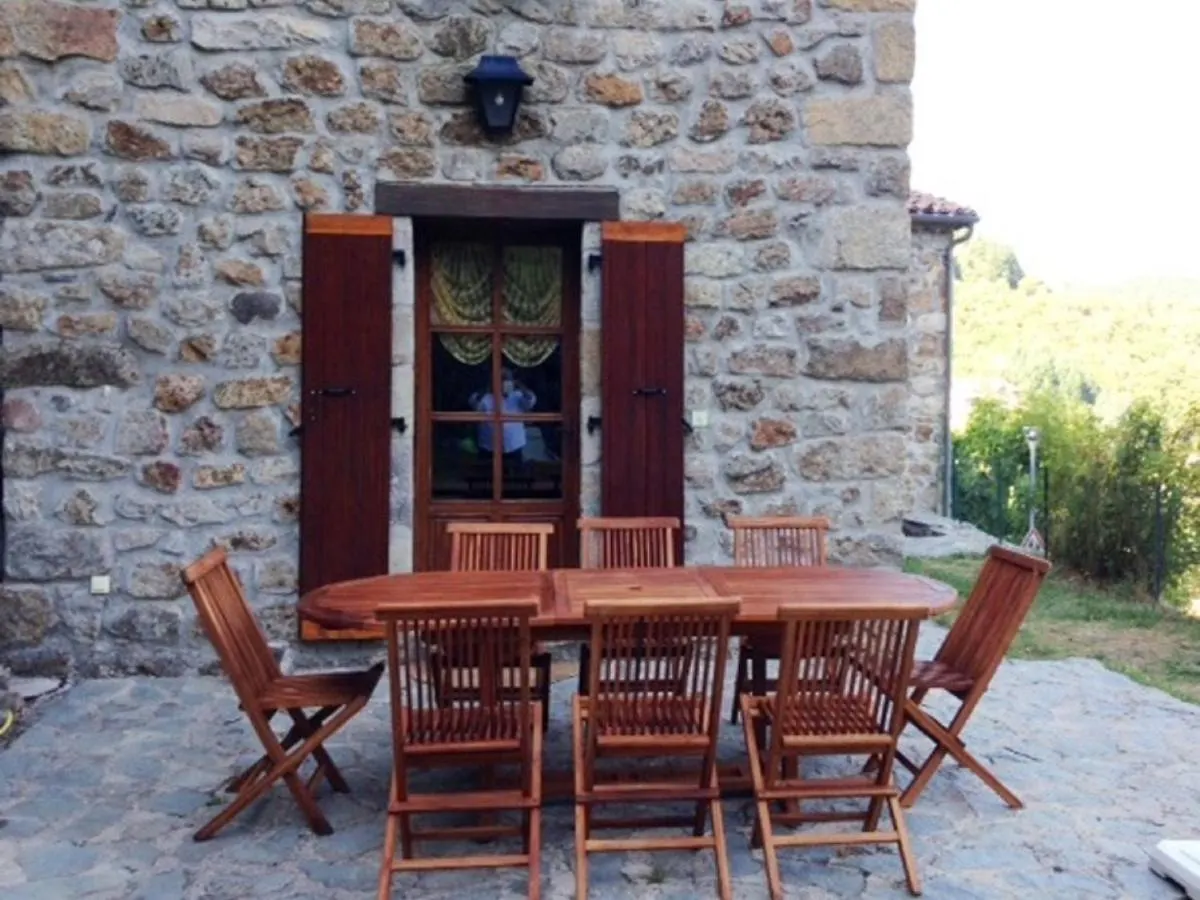 Attractive Holiday Home With Beautiful View Saint-Julien-du-Gua