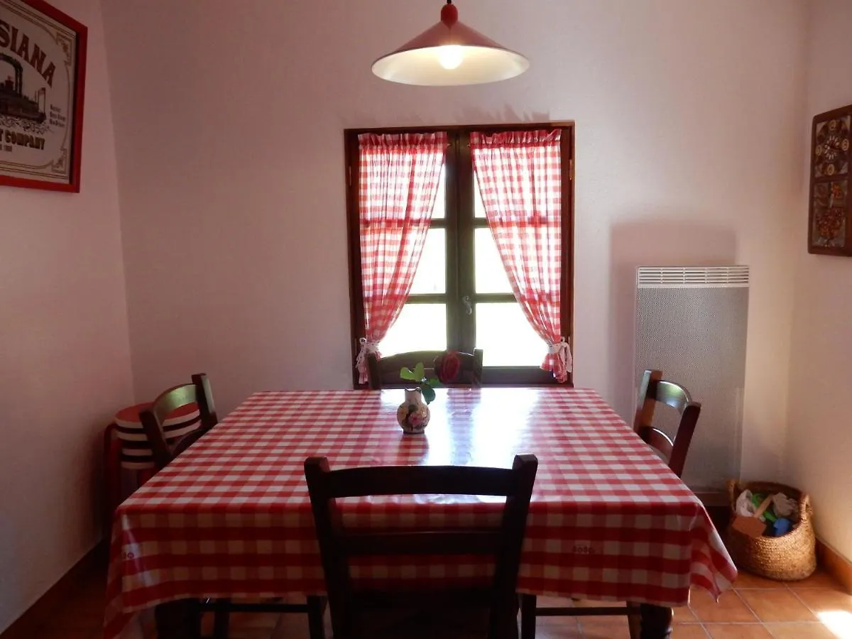 Attractive Holiday Home With Beautiful View Saint-Julien-du-Gua 프랑스